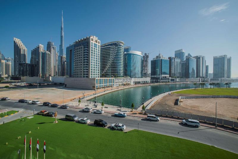 Radisson Blu Hotel Dubai Waterfront - Bar