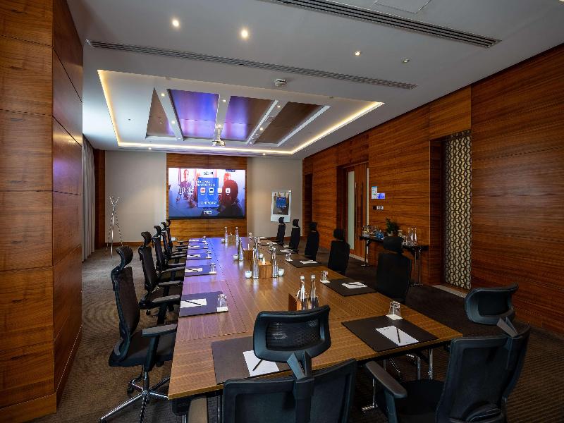 Radisson Blu Hotel Dubai Waterfront - Toplantı