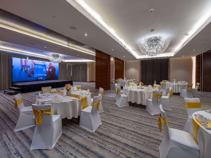 Radisson Blu Hotel Dubai Waterfront - Toplantı