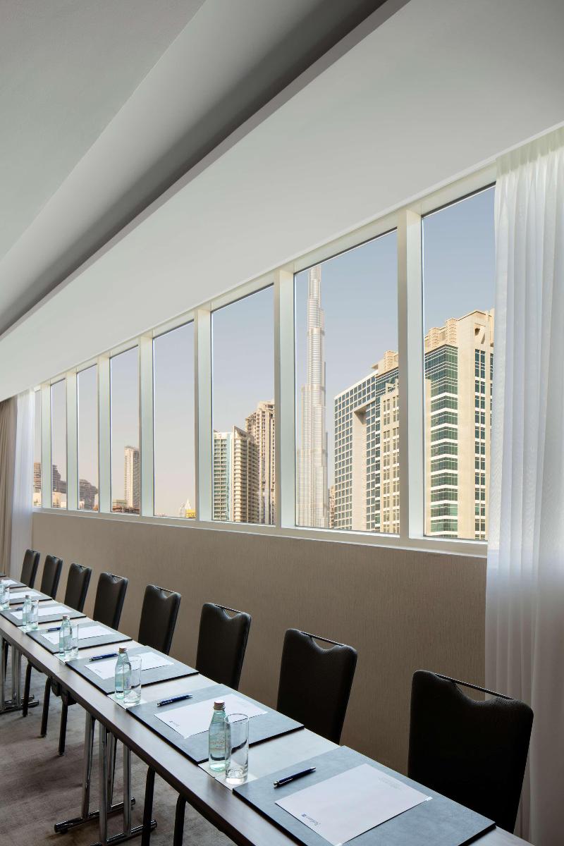 Radisson Blu Hotel Dubai Waterfront - Toplantı