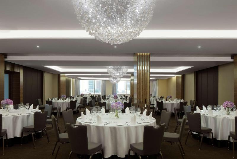 Radisson Blu Hotel Dubai Waterfront - Toplantı