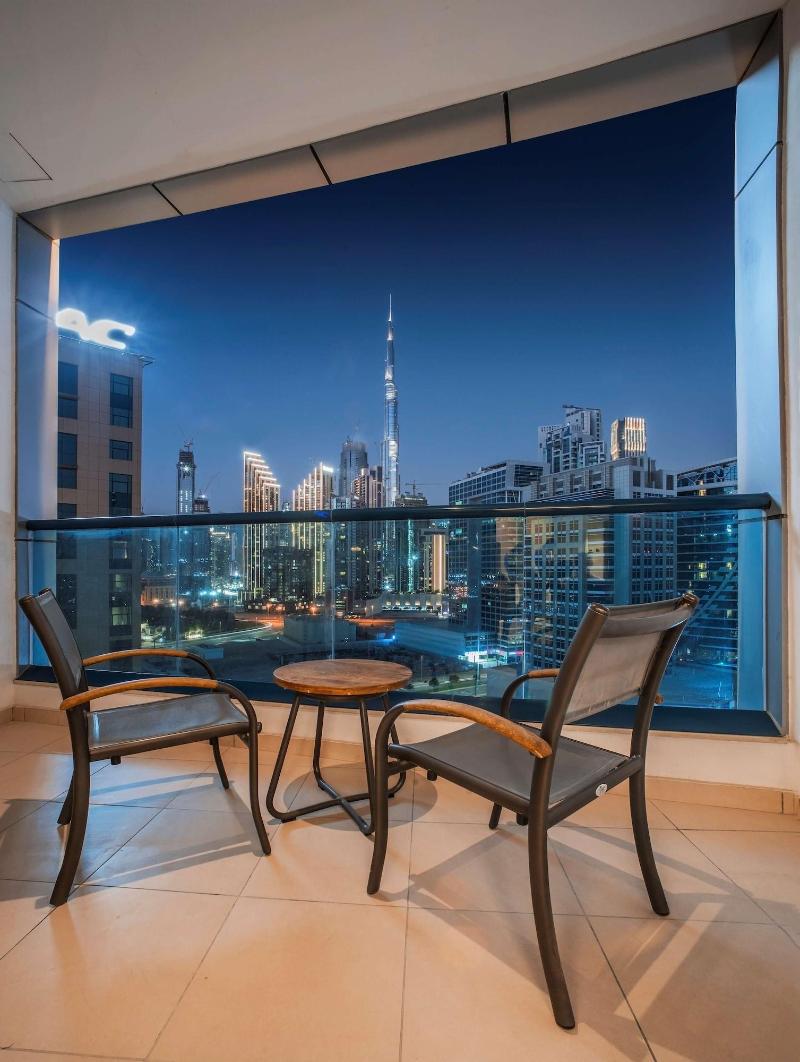 Radisson Blu Hotel Dubai Waterfront - Oda