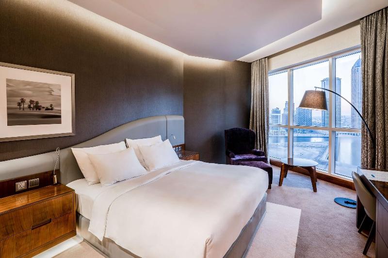 Radisson Blu Hotel Dubai Waterfront - Oda