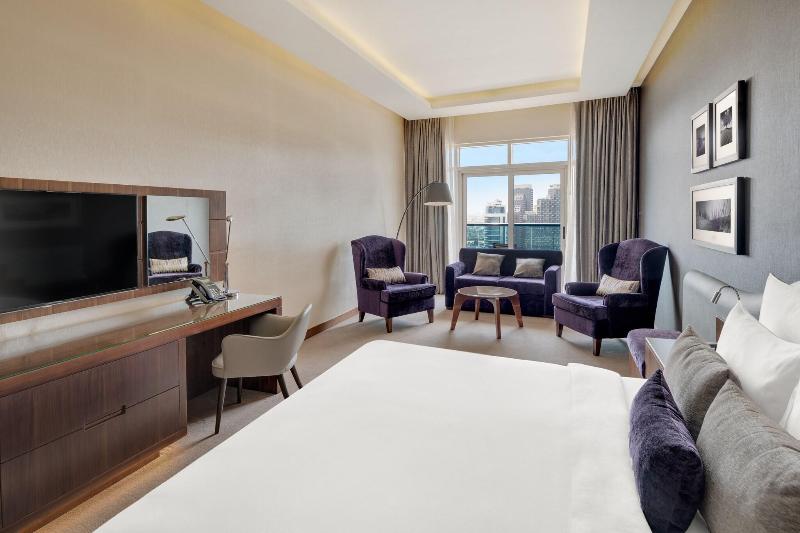 Radisson Blu Hotel Dubai Waterfront - Oda