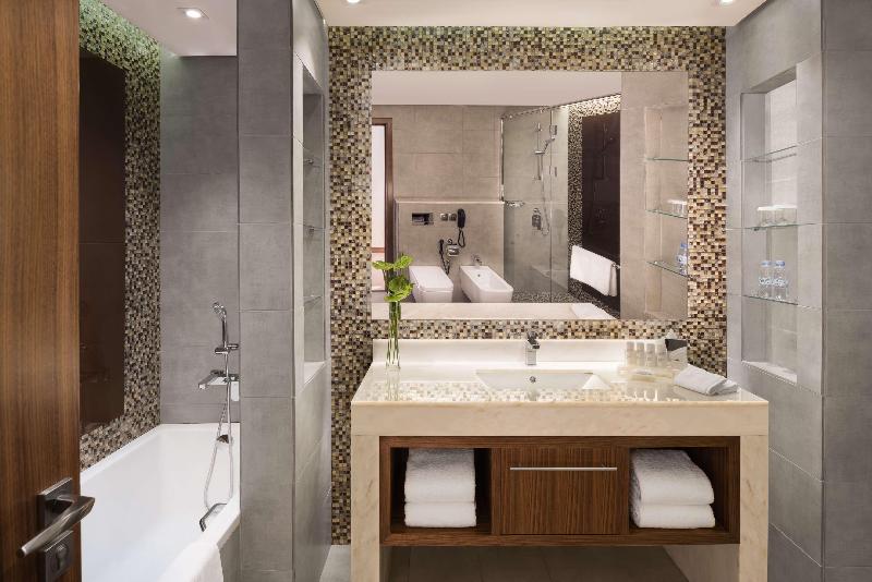Radisson Blu Hotel Dubai Waterfront - Oda