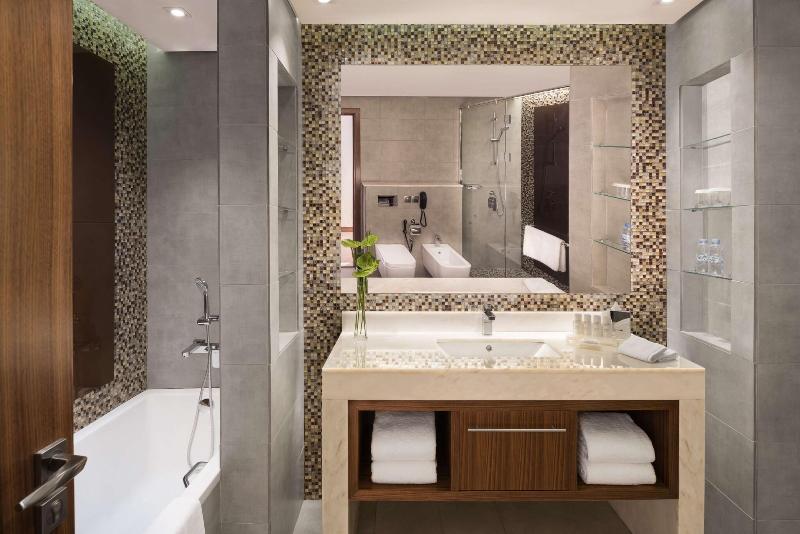 Radisson Blu Hotel Dubai Waterfront - Oda