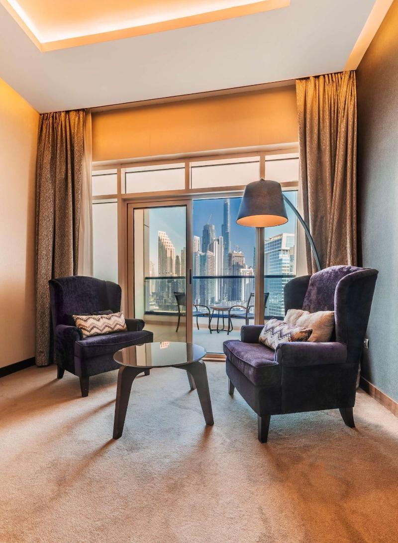 Radisson Blu Hotel Dubai Waterfront - Oda