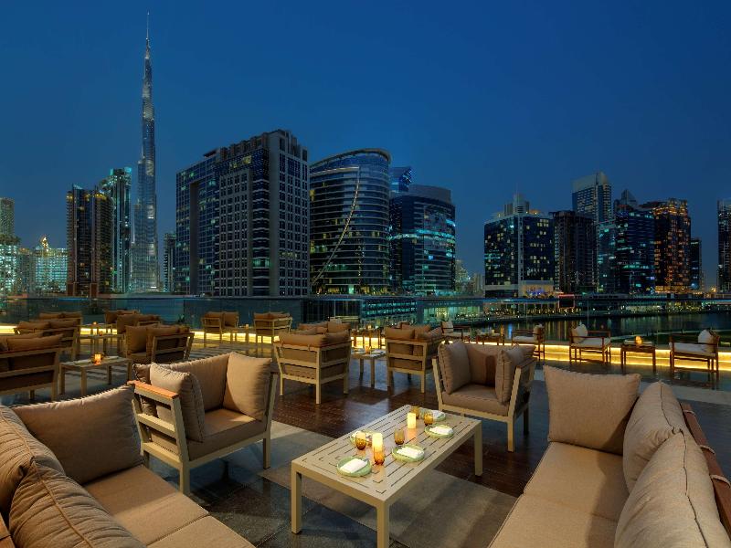 Radisson Blu Hotel Dubai Waterfront - Restoran