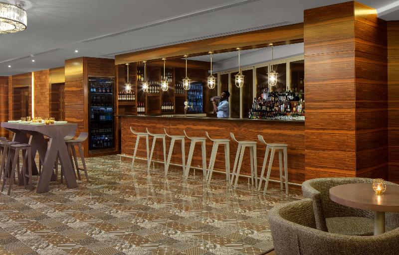 Radisson Blu Hotel Dubai Waterfront - Restoran
