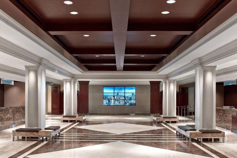 Sheraton New York Times Square Hotel - Lobi