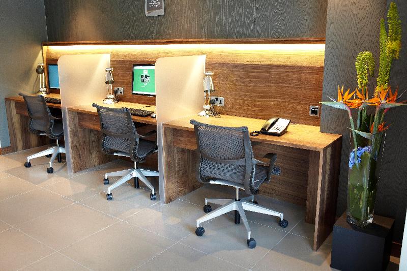 Holiday Inn Bristol City Center - Genel