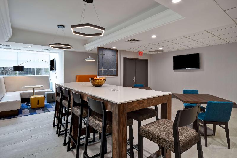 Hampton Inn NY-JFK - Restoran