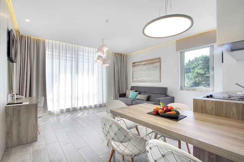 Kalamota Beach House - Oda