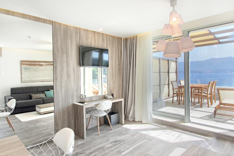 Kalamota Beach House - Oda