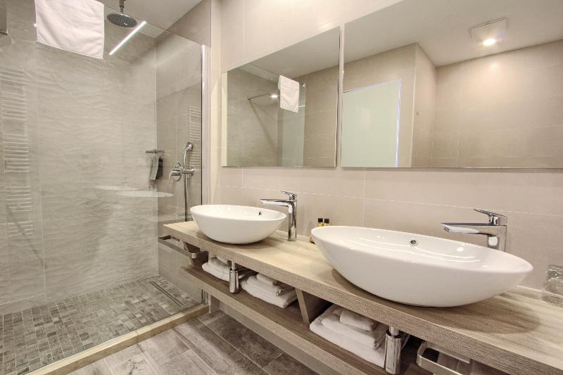 Kalamota Beach House - Oda
