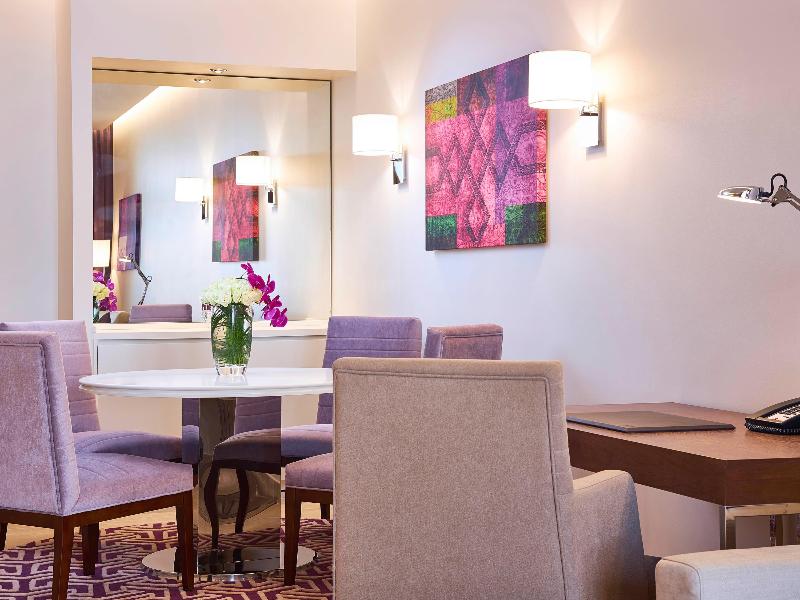 Mercure Dubai Barsha Heights Hotel Suites - Oda