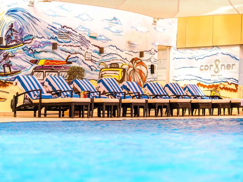 Mercure Dubai Barsha Heights Hotel Suites - Havuz