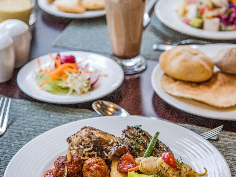 Mercure Dubai Barsha Heights Hotel Suites - Restoran