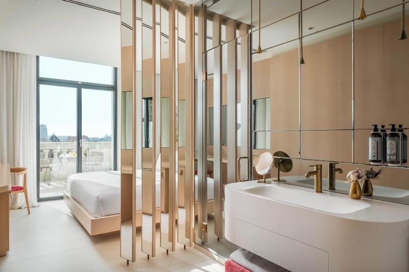 45TIMES BARCELONA HOTEL - Oda