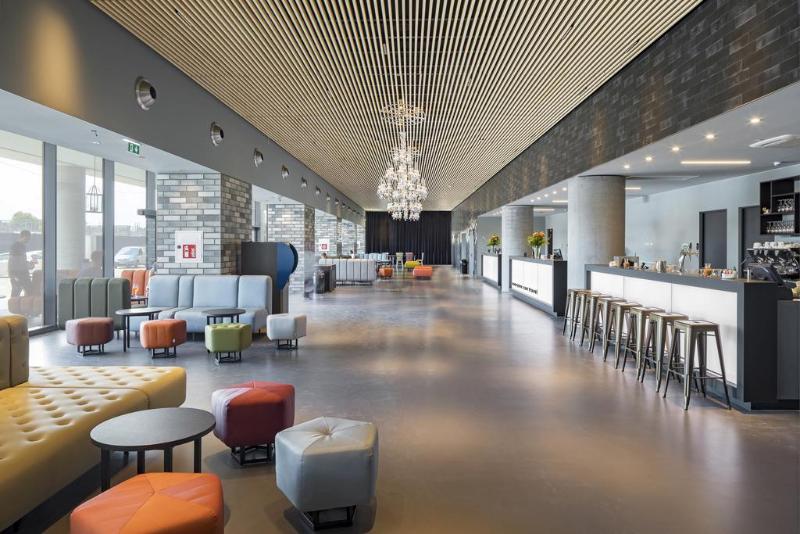 a&o Hotel Venezia Mestre - Lobi