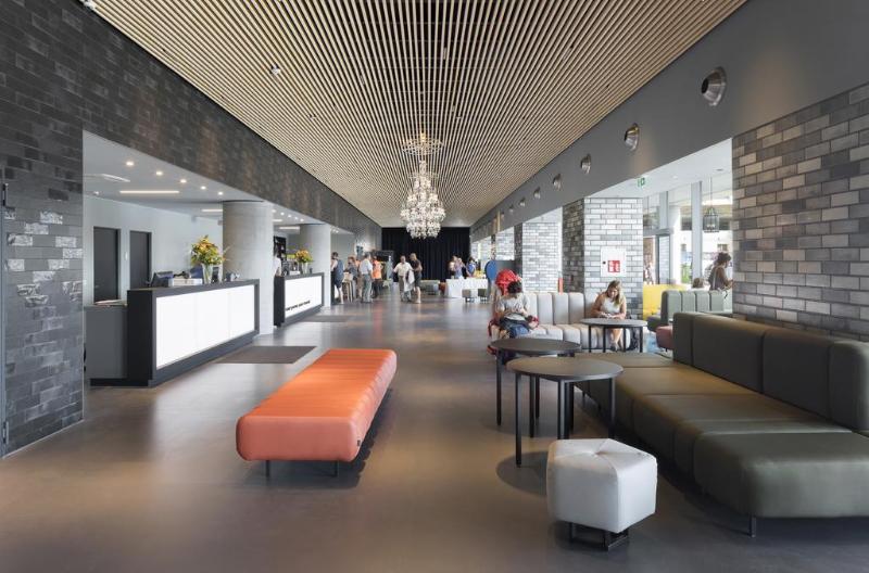 a&o Hotel Venezia Mestre - Lobi