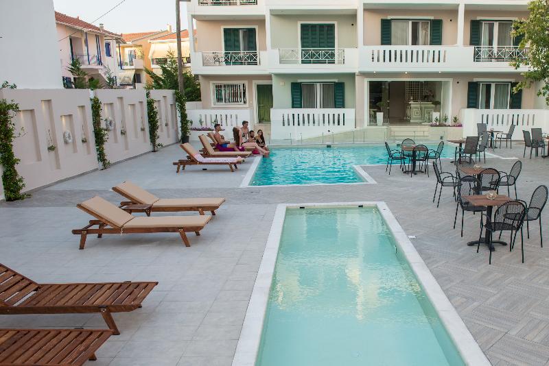 Lefkadio Suites - Havuz