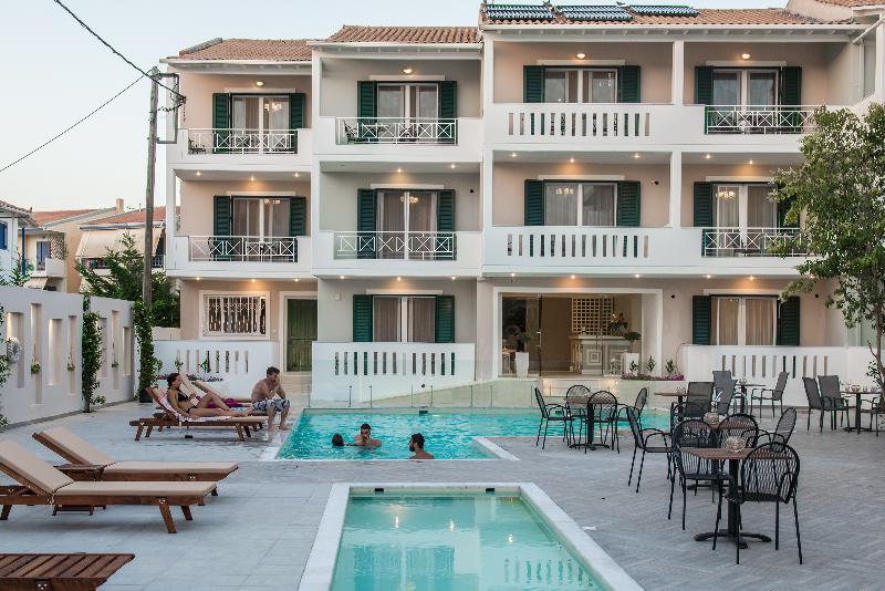 Lefkadio Suites - Havuz