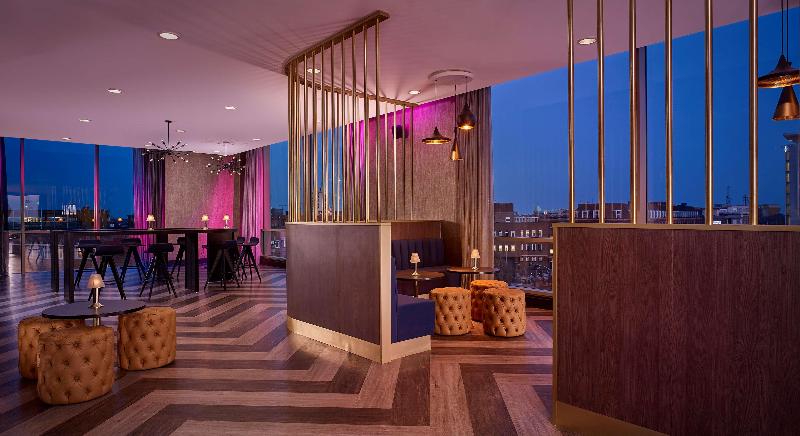 Doubletree by Hilton Hull - Bar
