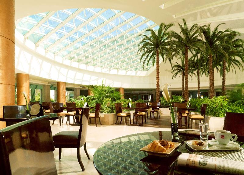 Doubletree by Hilton Hull - Lobi