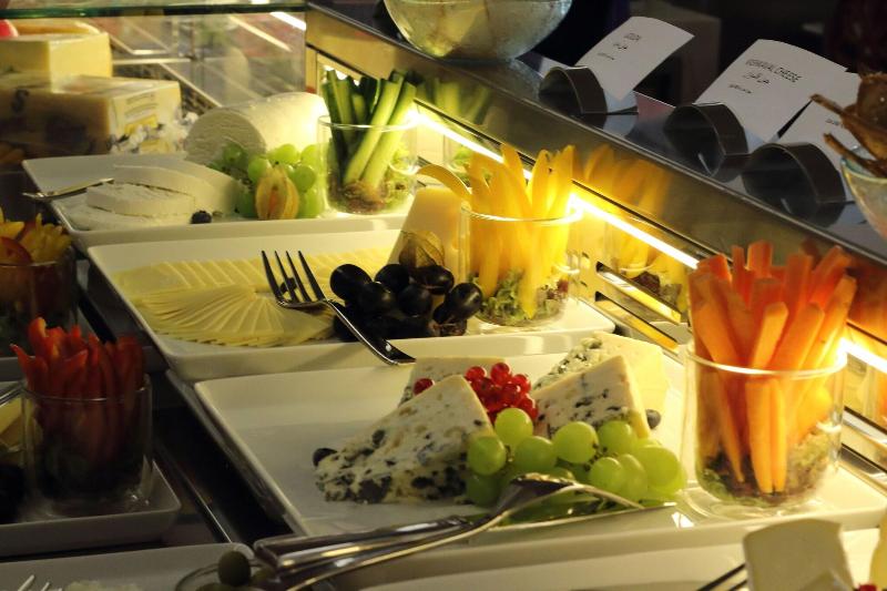 Hilton Riyadh Hotel & Residences - Restoran