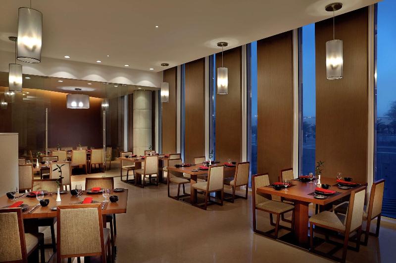 Hilton Riyadh Hotel & Residences - Restoran