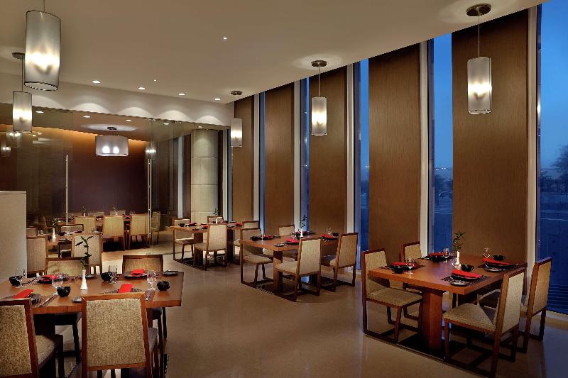 Hilton Riyadh Hotel & Residences - Restoran