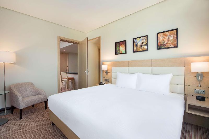 Hilton Garden Inn Al Khobar - Oda