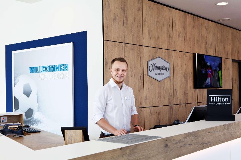 Hampton by Hilton Aachen Tivoli - Lobi