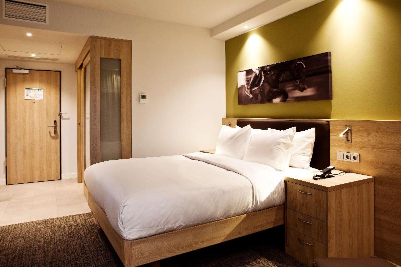 Hampton by Hilton Aachen Tivoli - Oda