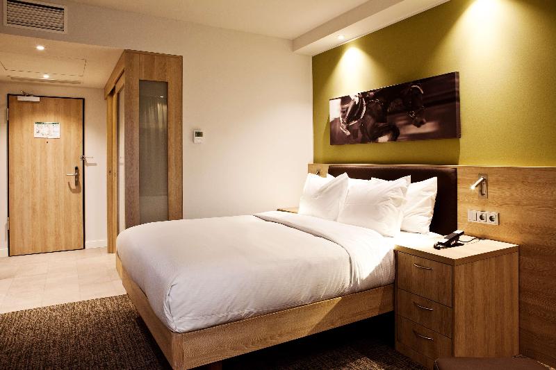 Hampton by Hilton Aachen Tivoli - Oda