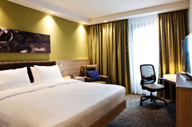 Hampton by Hilton Aachen Tivoli - Oda