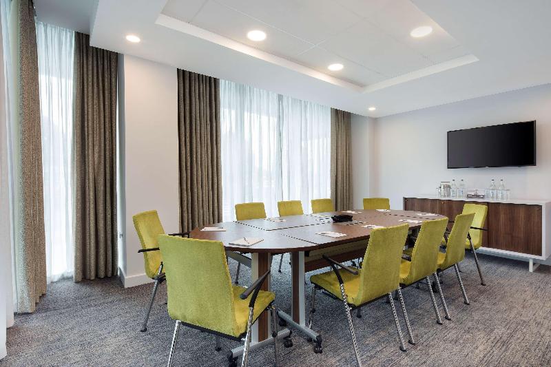 Hampton by Hilton Stansted Airport - Toplantı