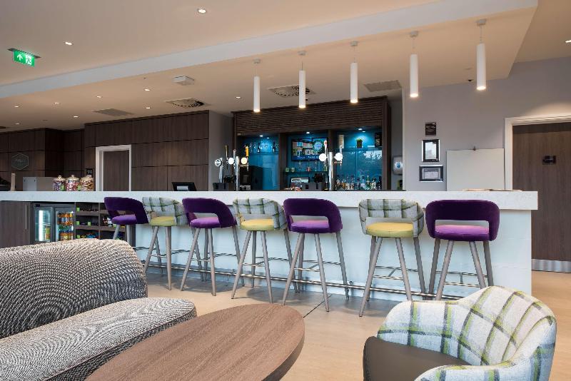 Hampton by Hilton Edinburgh Westend - Bar