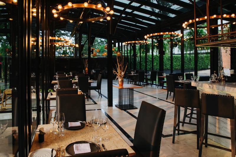 Cross Chiang Mai Riverside - Bar