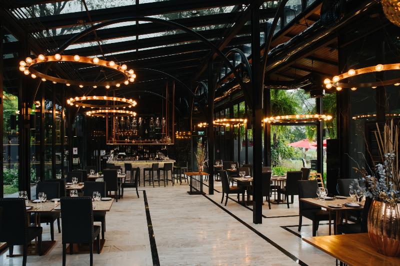 Cross Chiang Mai Riverside - Bar