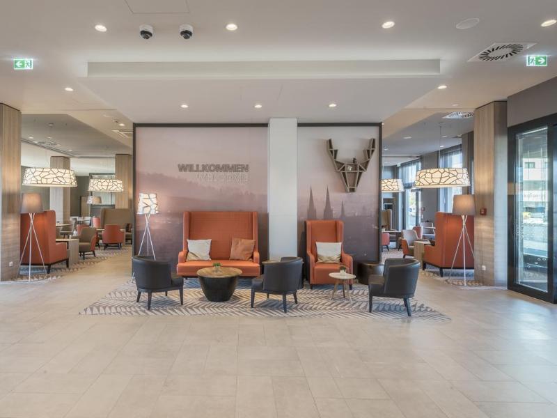 Hampton by Hilton Freiburg - Lobi