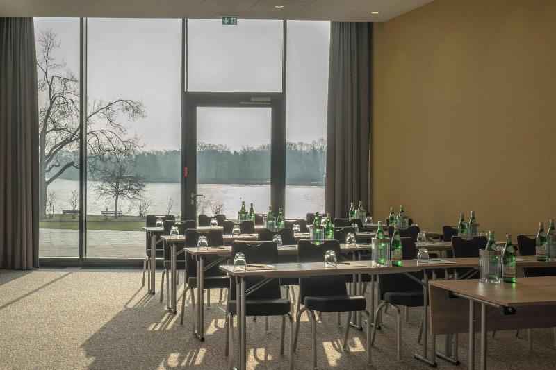 Courtyard Wolfsburg - Toplantı