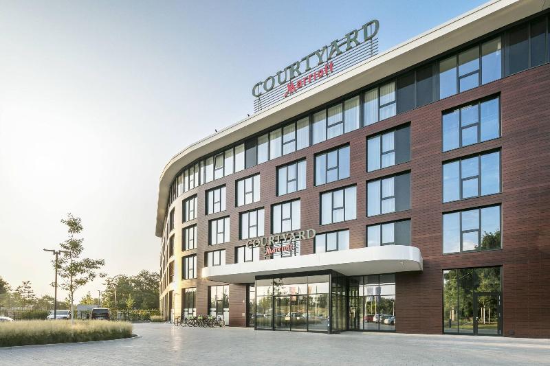 Courtyard Wolfsburg - Genel