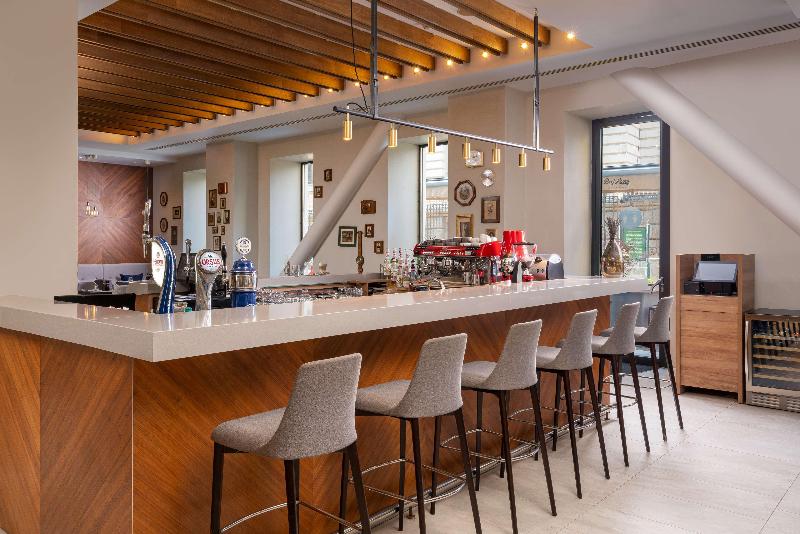 Hilton Garden Inn Bucharest Old Town - Bar
