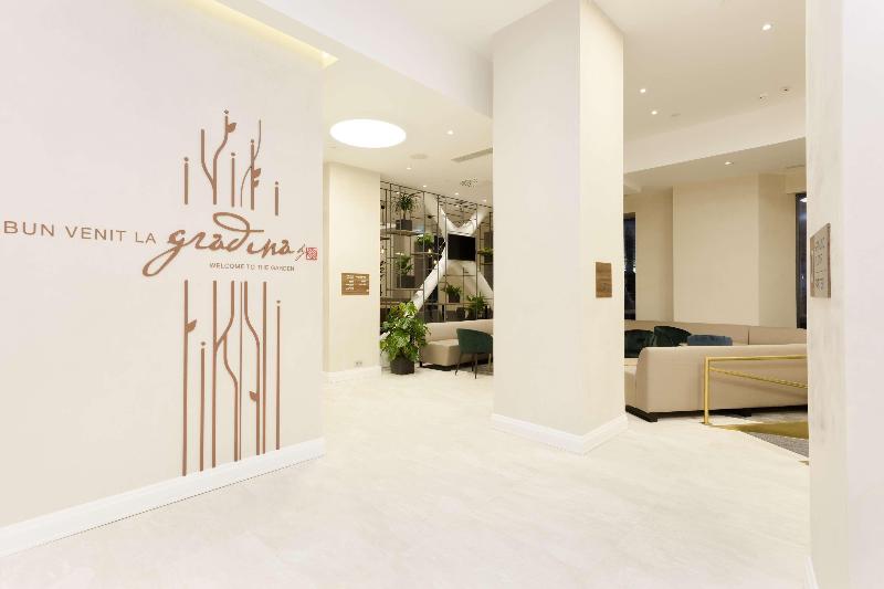 Hilton Garden Inn Bucharest Old Town - Lobi