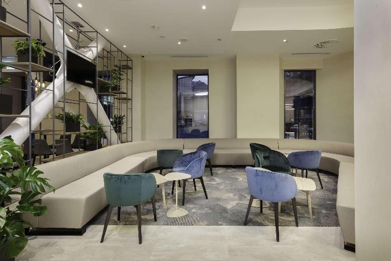 Hilton Garden Inn Bucharest Old Town - Lobi