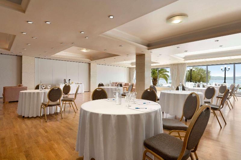 Ramada by Wyndham Loutraki Poseidon Resort - Toplantı