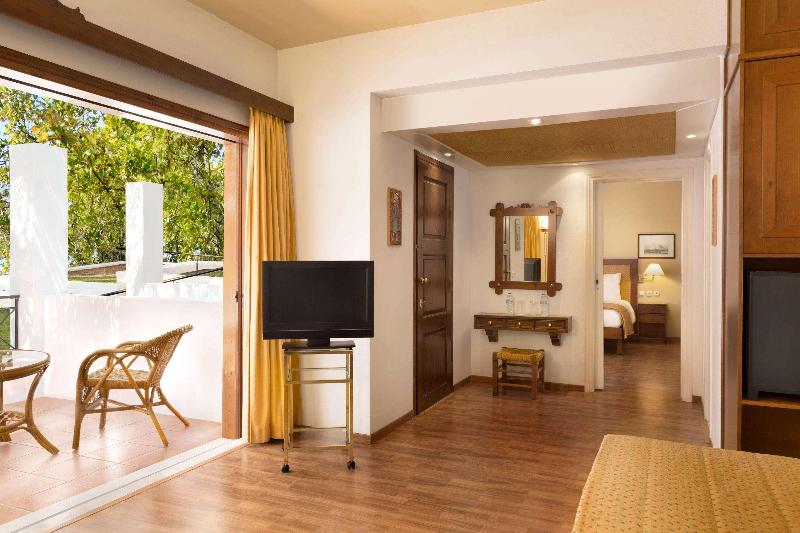 Ramada by Wyndham Loutraki Poseidon Resort - Oda