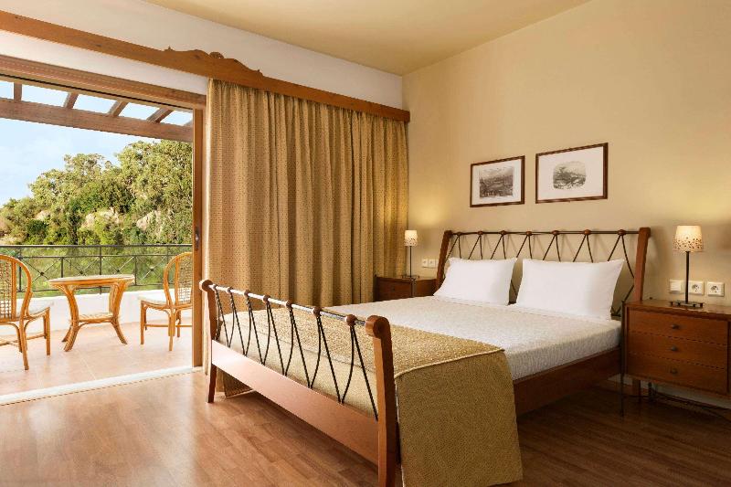 Ramada by Wyndham Loutraki Poseidon Resort - Oda